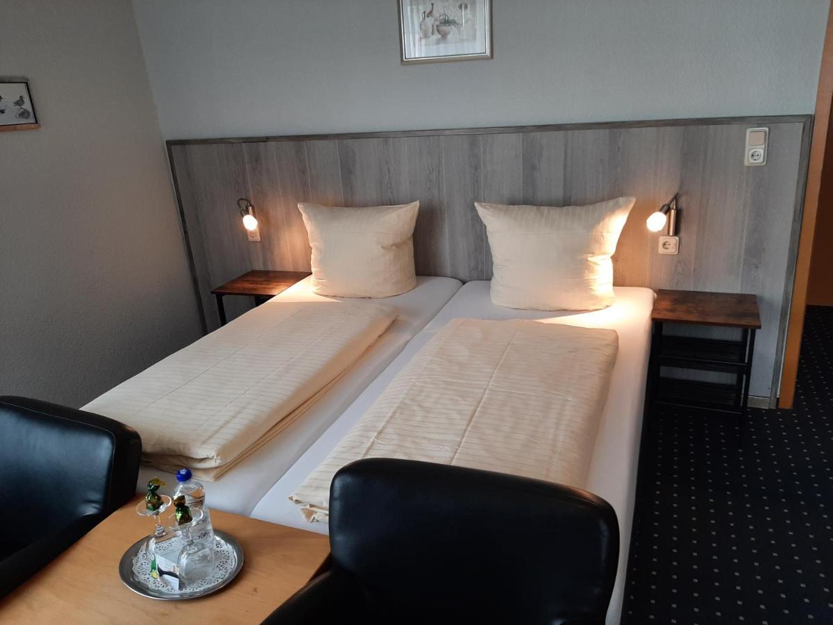 Hotel Am Ceresplatz 만더샤이트 외부 사진