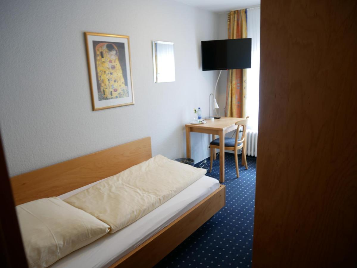 Hotel Am Ceresplatz 만더샤이트 외부 사진