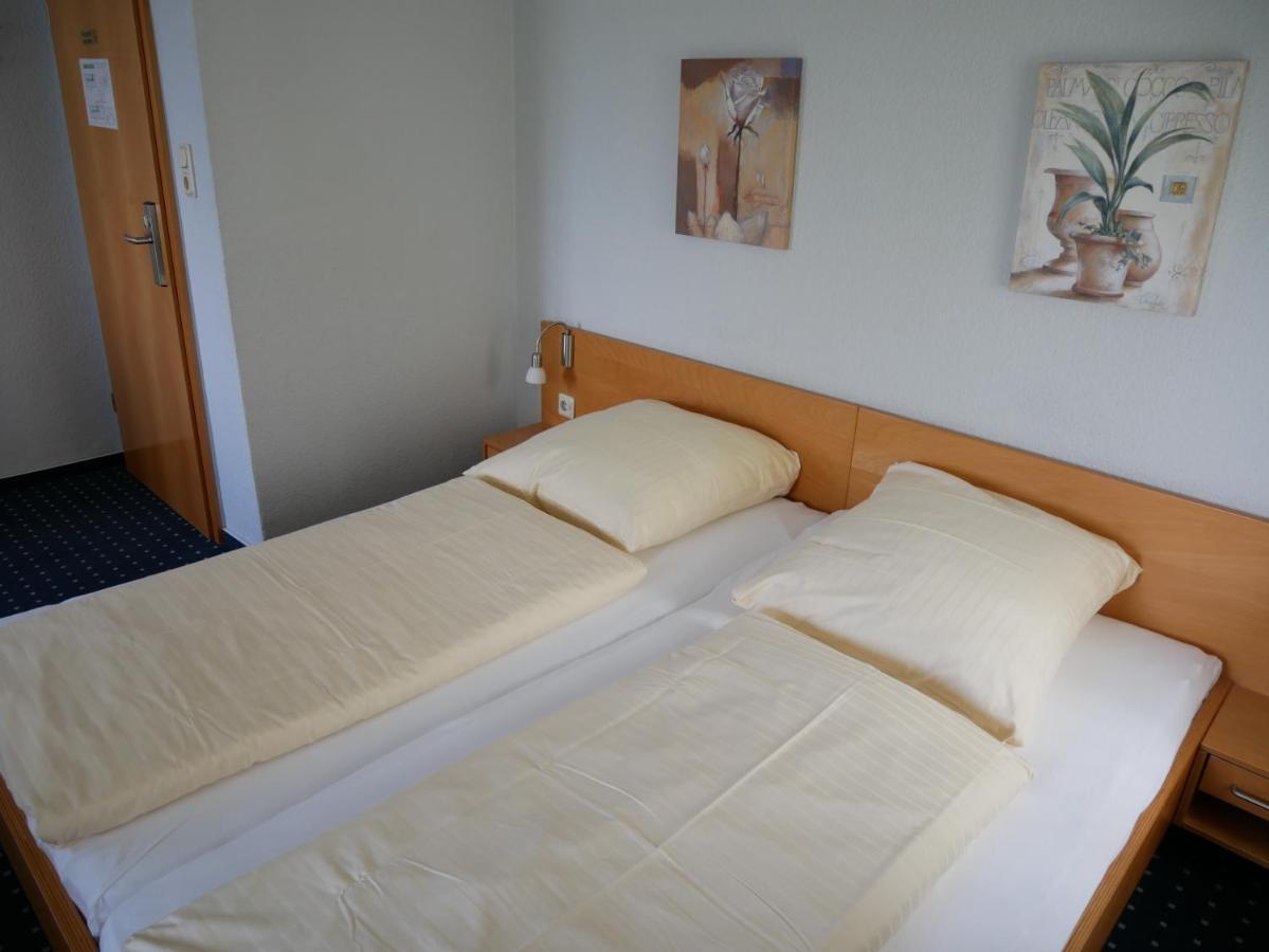 Hotel Am Ceresplatz 만더샤이트 외부 사진